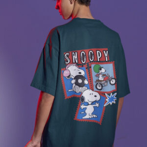 back view mockup of a young gamer wearing an oversized tee m28456 2